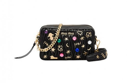 miumiu女包品牌故事：意式风格的青春